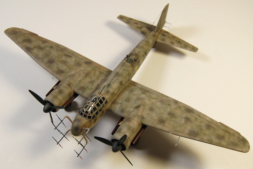 Junkers Ju-88 G-6 - Meutes - Zvesda - 1/72 Dsc_0053