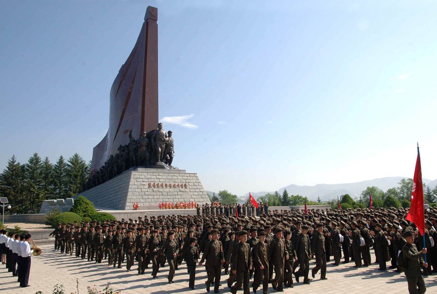 4 juin 1937, Kim Il-Sung attaque la garnison japonaise de Pochonbo  2016-010