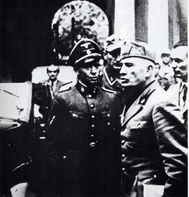 Du 25 auil 1945, la mort de Mussolini (version officielle) 25-apr10