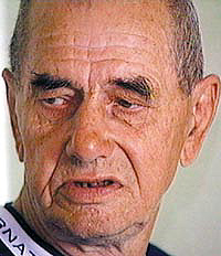 Andràs Toma, le dernier prisonnier de guerre libéré en 2000 Toma-a10