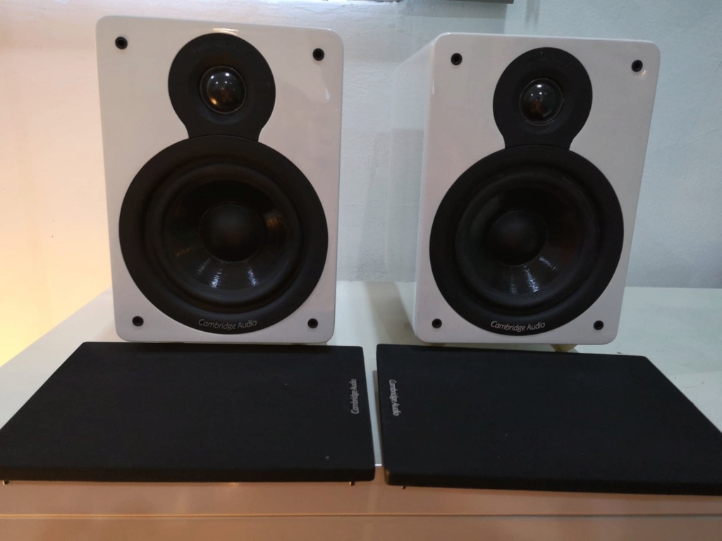 Cambridge Audio MINX XL (Piano White) speakers (USED) Ca_min10