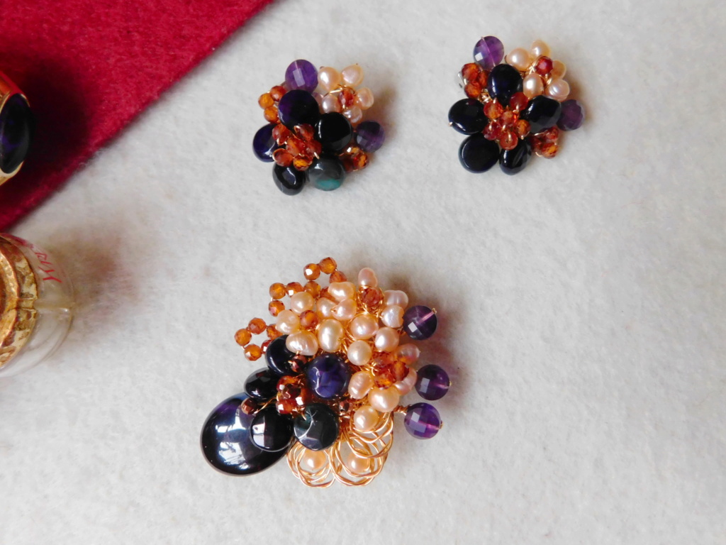 „Flori de piatră-Bijoux" albumul II-bijuterii artizanale marca Didina Sava Dscn4114