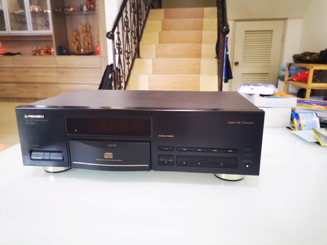 Pioneer PD-S801 High Class CD Player (Used) Price Reduced! SOLD Img_2146
