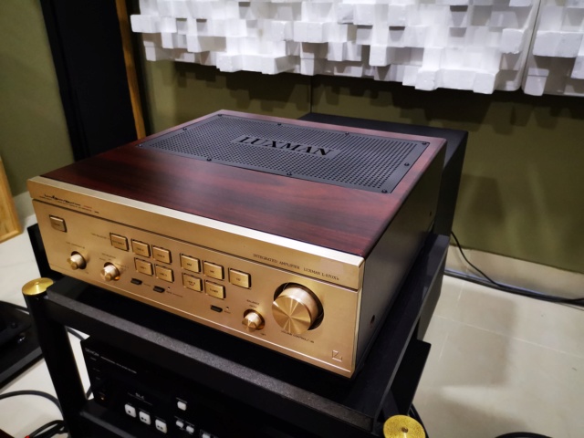 Luxman Flagship L-570X Class A Integrated Amplifier (Used) SOLD Luxman Flagship L-570X Class A Integrated Amplifier (Used) SOLD