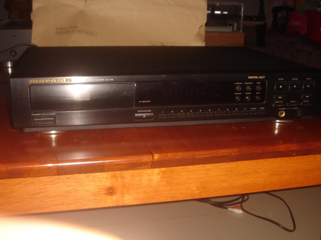 Marantz CD-48 CD player (Sold) Dsc06011