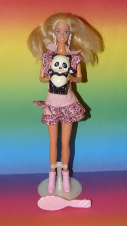 les Barbies et autres poupées mannequins de mon enfance, et les autres ^^ - Page 3 P1380748