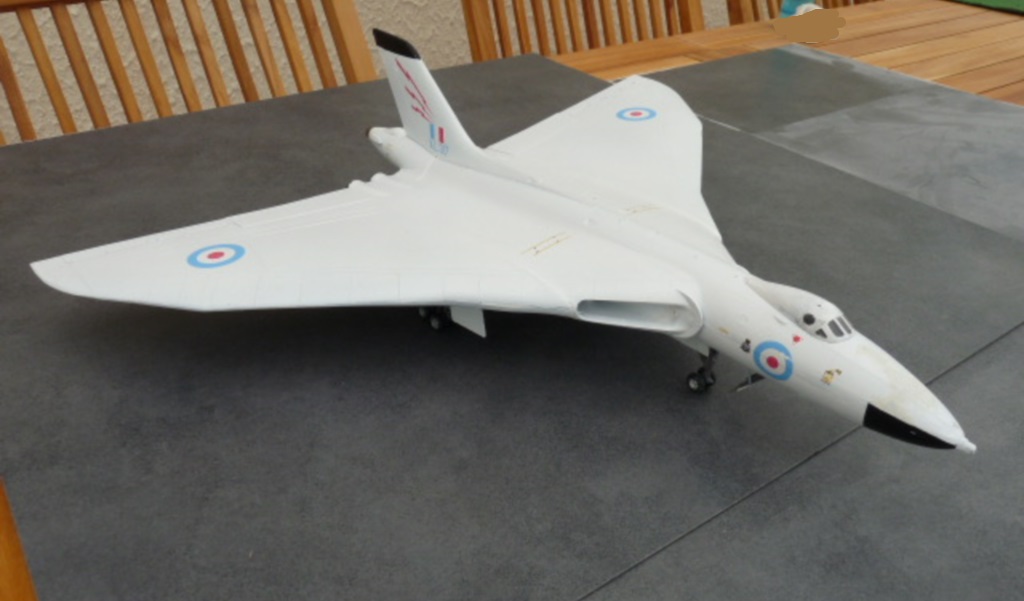 [Airfix] Avro Vulcan B Mk2 XH558 P1020113