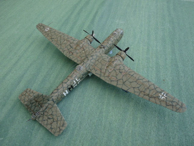 [Revell] Heinkel He 177 A-5 + Fritz X P1030119