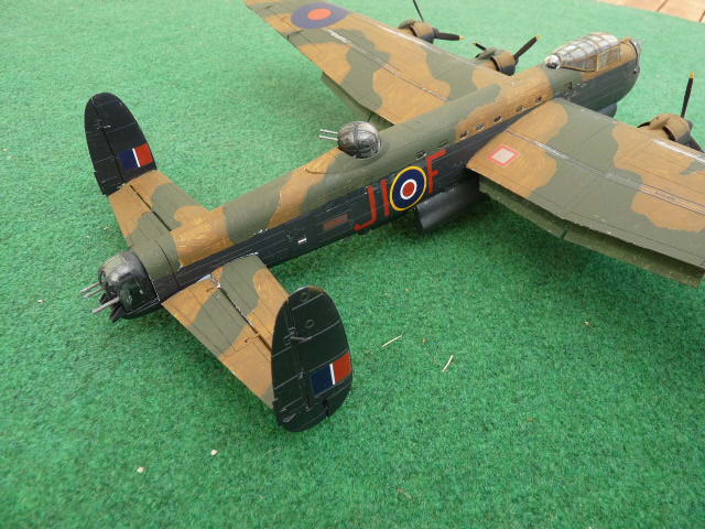 [Airfix] - Avro Lancaster B.II P1030617
