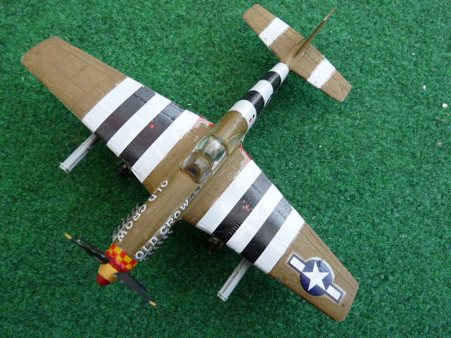 [Academy] North American P-51B Mustang P1040028