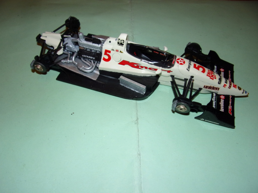 NEWMANN HAAS LOLA T93/00 FORD [TAMIYA - 1/20éme Snap-loc] 105_6622