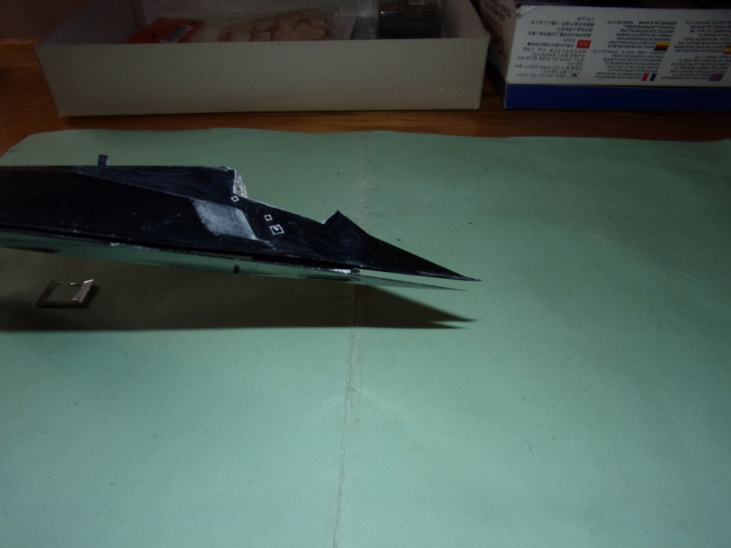 [GB Guerre du Golfe] F-117A (Academy - 1/72éme) - Page 2 105_8121