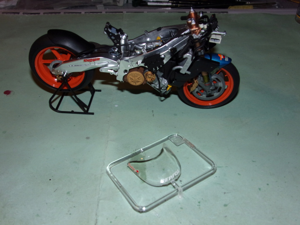 HONDA NSR500 REPSOL '98 - Tamiya 1/12éme 106_9124