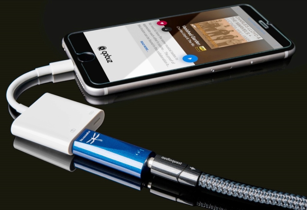 Audioquest Dragonfly Cobalt USB DAC + Preamp + Headphone Amp Dragon10