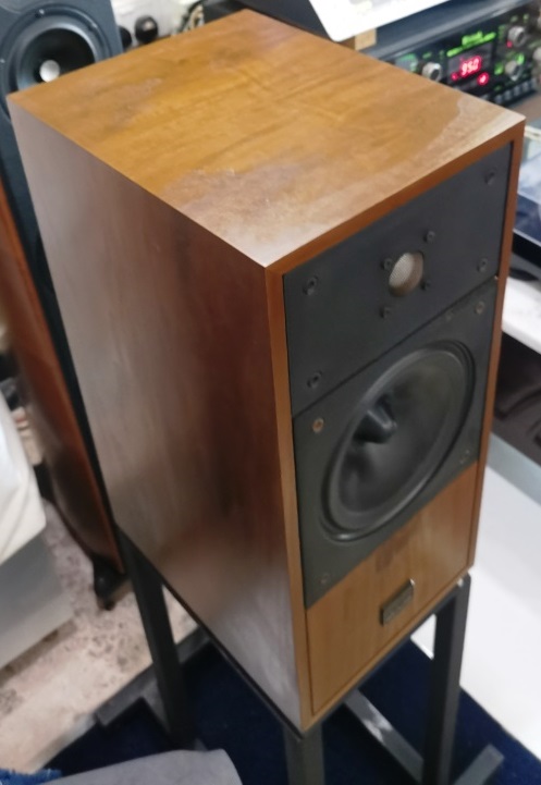 Epos ES14 Biwire Hifi Speaker (England Hand Made) With Original Stands Img_2129