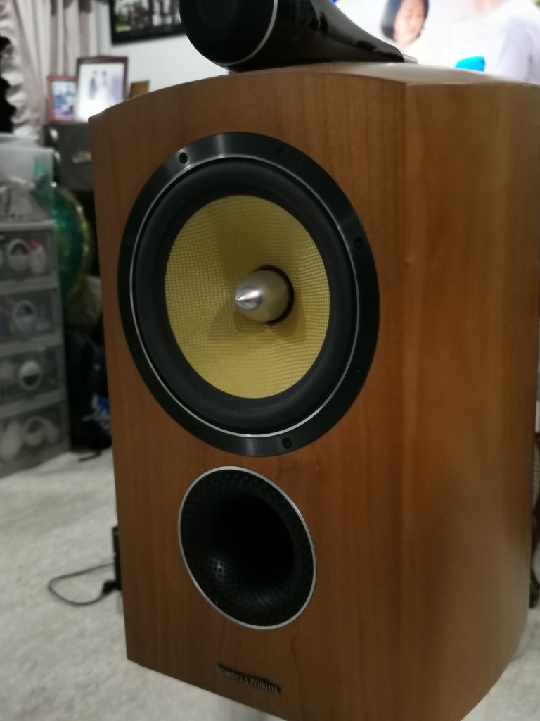 Used B&W 805 Diamond 2 Speakers & Together With Original B&W 805 Stands  (Brand New Condition)-Sold