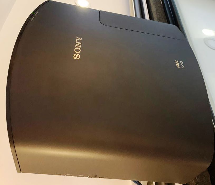 Sony VPL-VW500ES 4K 3D Projector (True Native 4K) Made in Japan Model Sony_v11