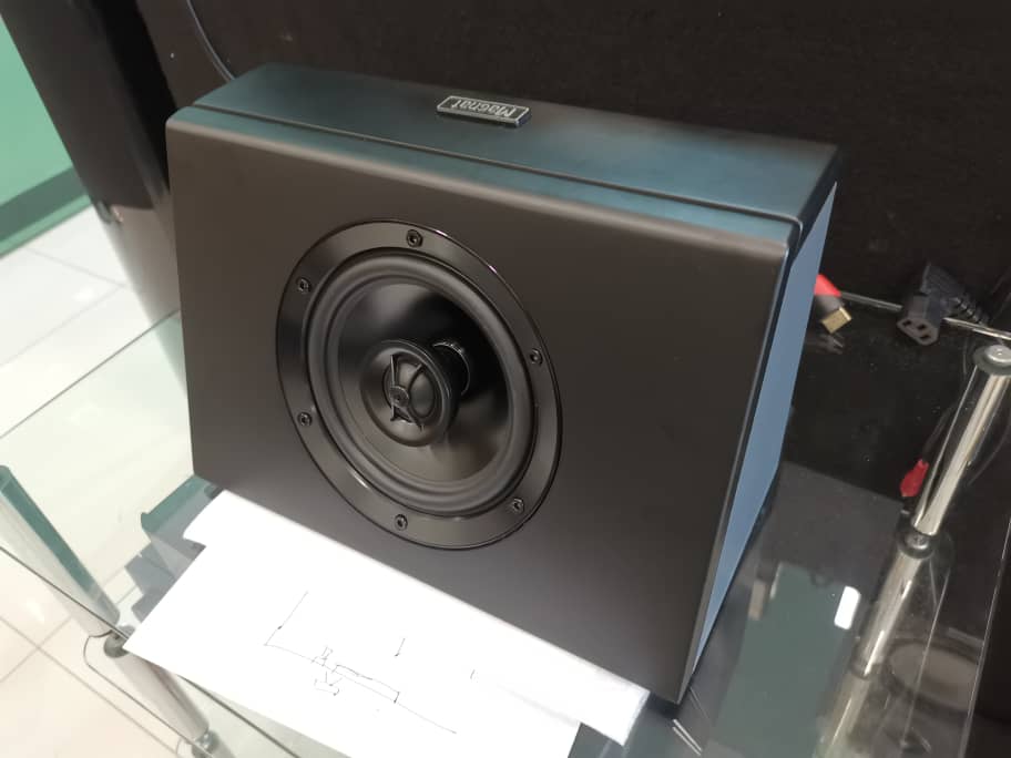 Magnat AEH-400 ATM-THX Atmos Surround Speakers-Brand New Whats124