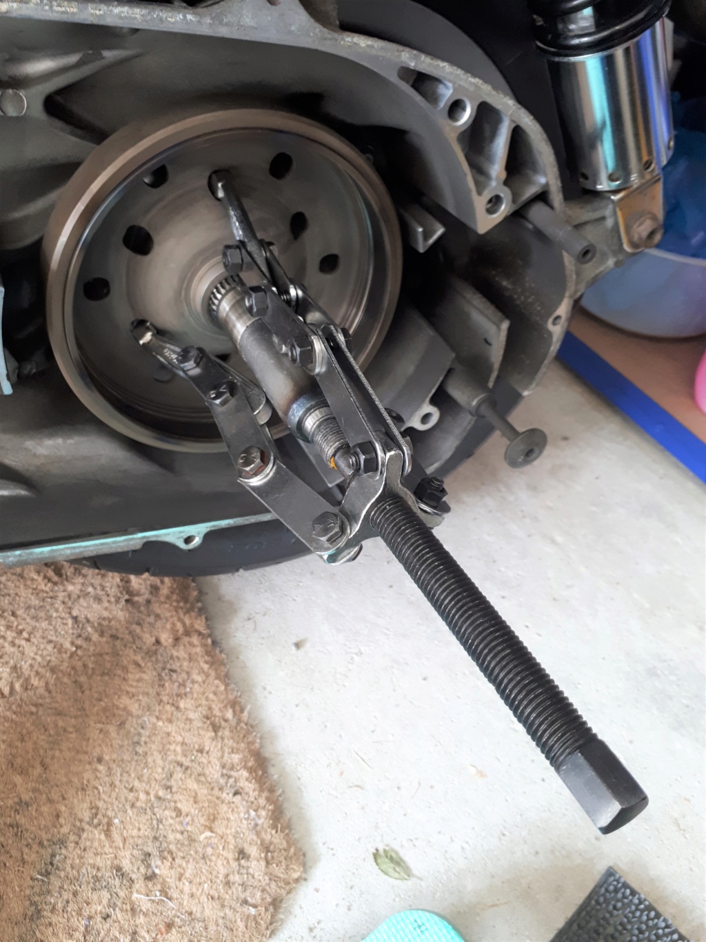 clutch bell - Clutch Bell, How to remove & replace 07_clu12
