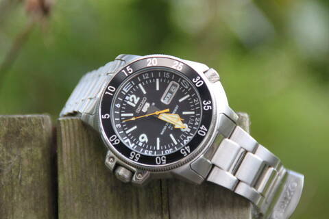 Verre lunette seiko hot sale