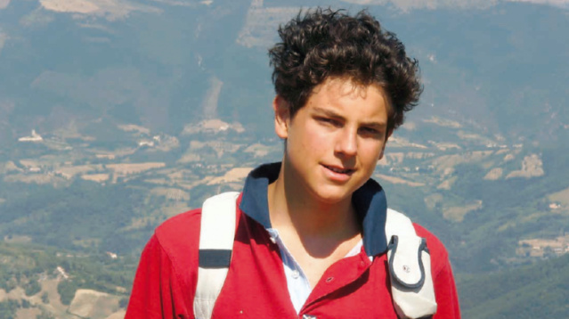 Bienheureux Carlo Acutis mort à 15 ans fête 12 Octobre Carlo-10