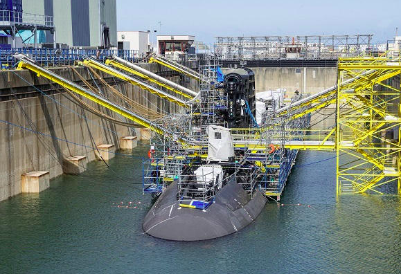 La chaufferie nucléaire du sous-marin Duguay-Trouin a été mise en route Ssssss27