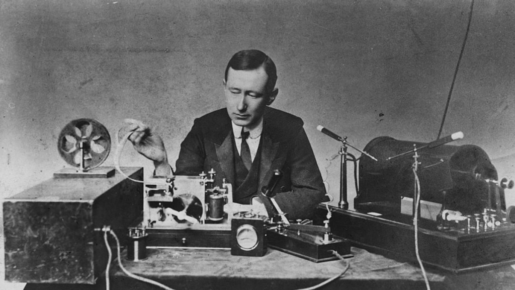Guglielmo Marconi 24434210