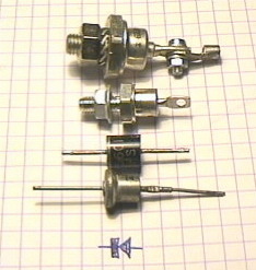 Les diodes au silicium Rm24b013