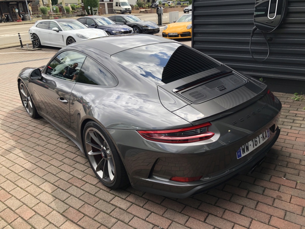 Présentation de Maieu, et sa première Porsche 70030710