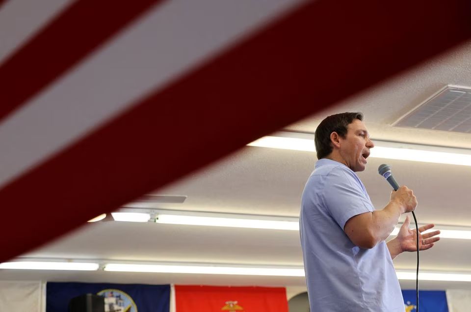 Ron DeSantis is a Fascist Thug Image10