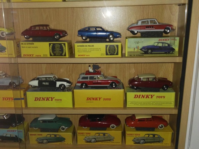 Les Citroën DS de DINKY TOYS Dinky_11