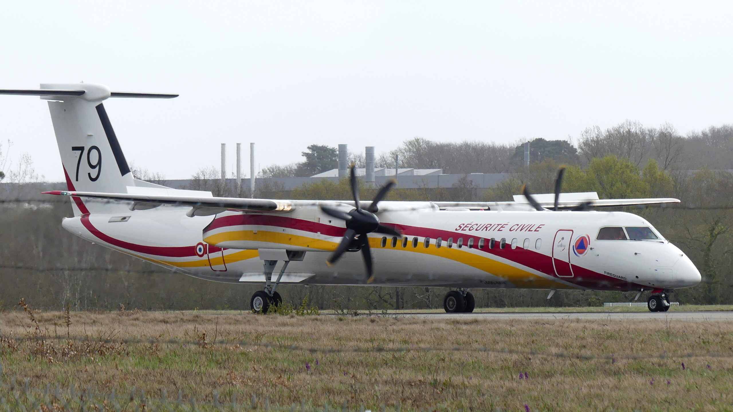 [02/11/2022] Bombardier Dash 8-Q400MR (F-ZBML) Sécurité Civile Dhc8-q10