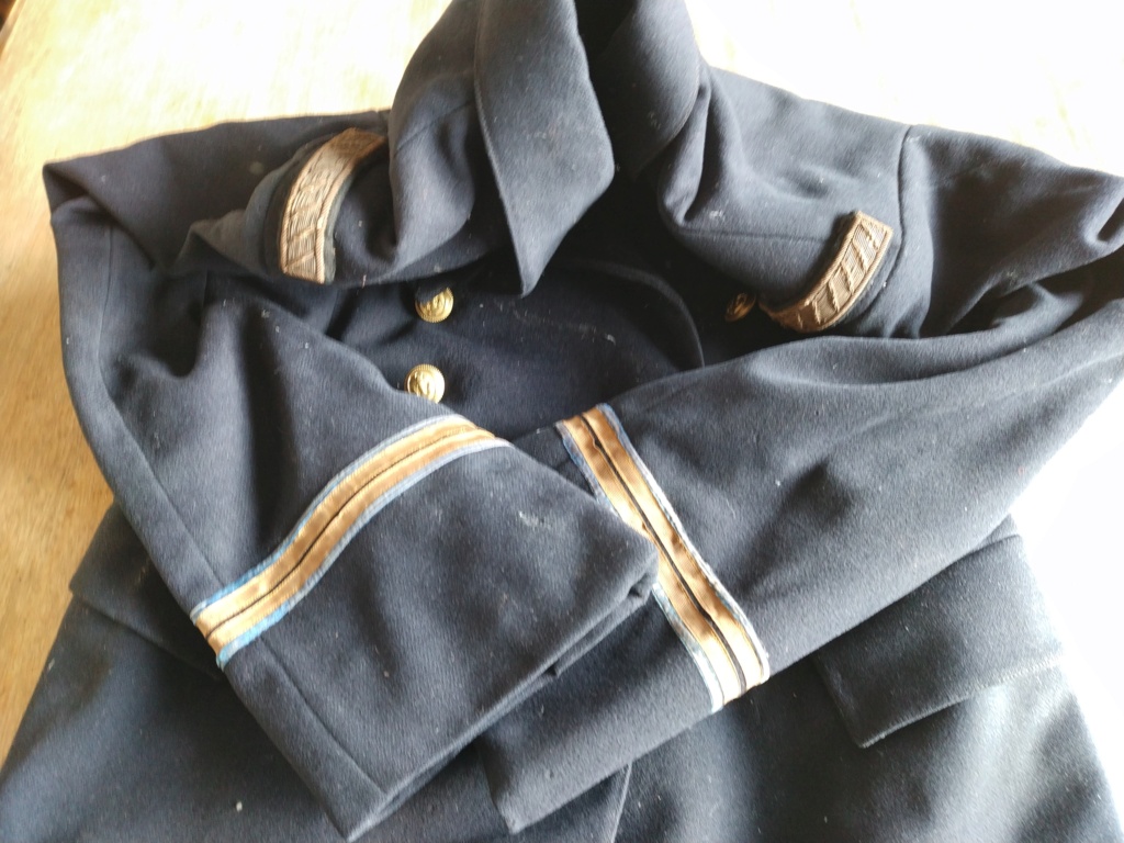 Gros lot uniformes marine Fr et Us 16710214