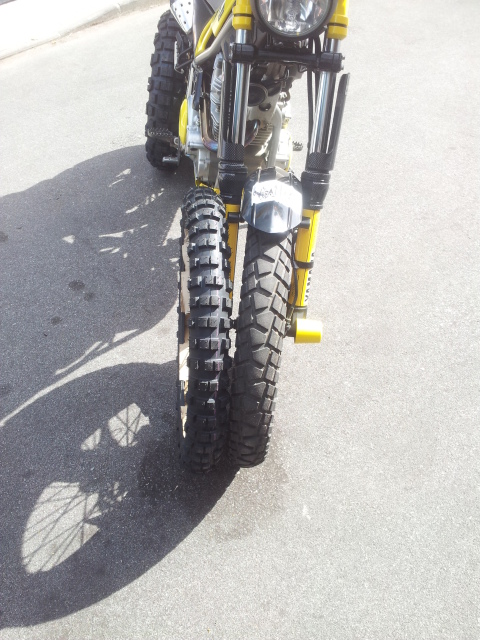 NEUMATICO TRICKER Vi1v8w10