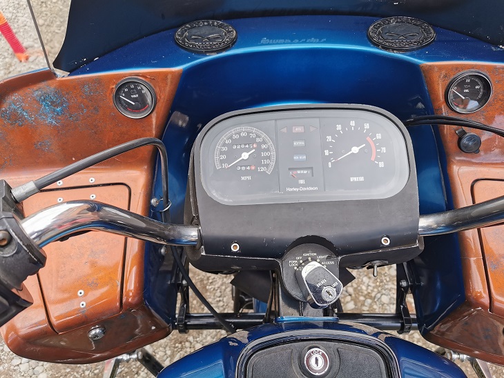 électra Sport : le 1340 évo FLHS avant la Road-King - Page 2 Compte10