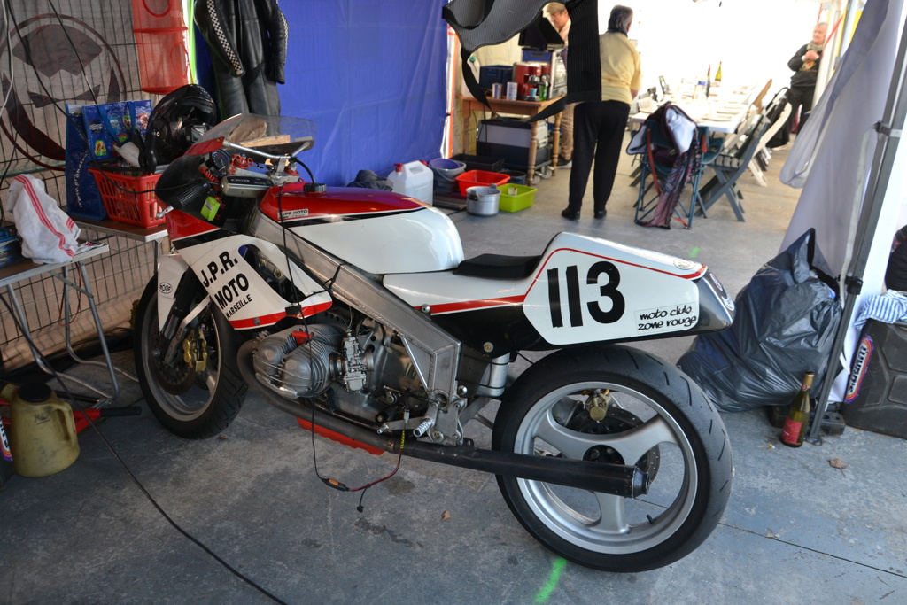 Vitesse motos anciennes à Magny Cours - Page 2 Dsc_0715