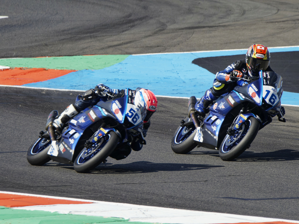 Quelques clichés du Superbike à Magny Cours _9080111