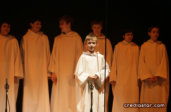 Les concerts et sorties (prestations live de Libera) [2000 → présent] - Page 2 2010b10