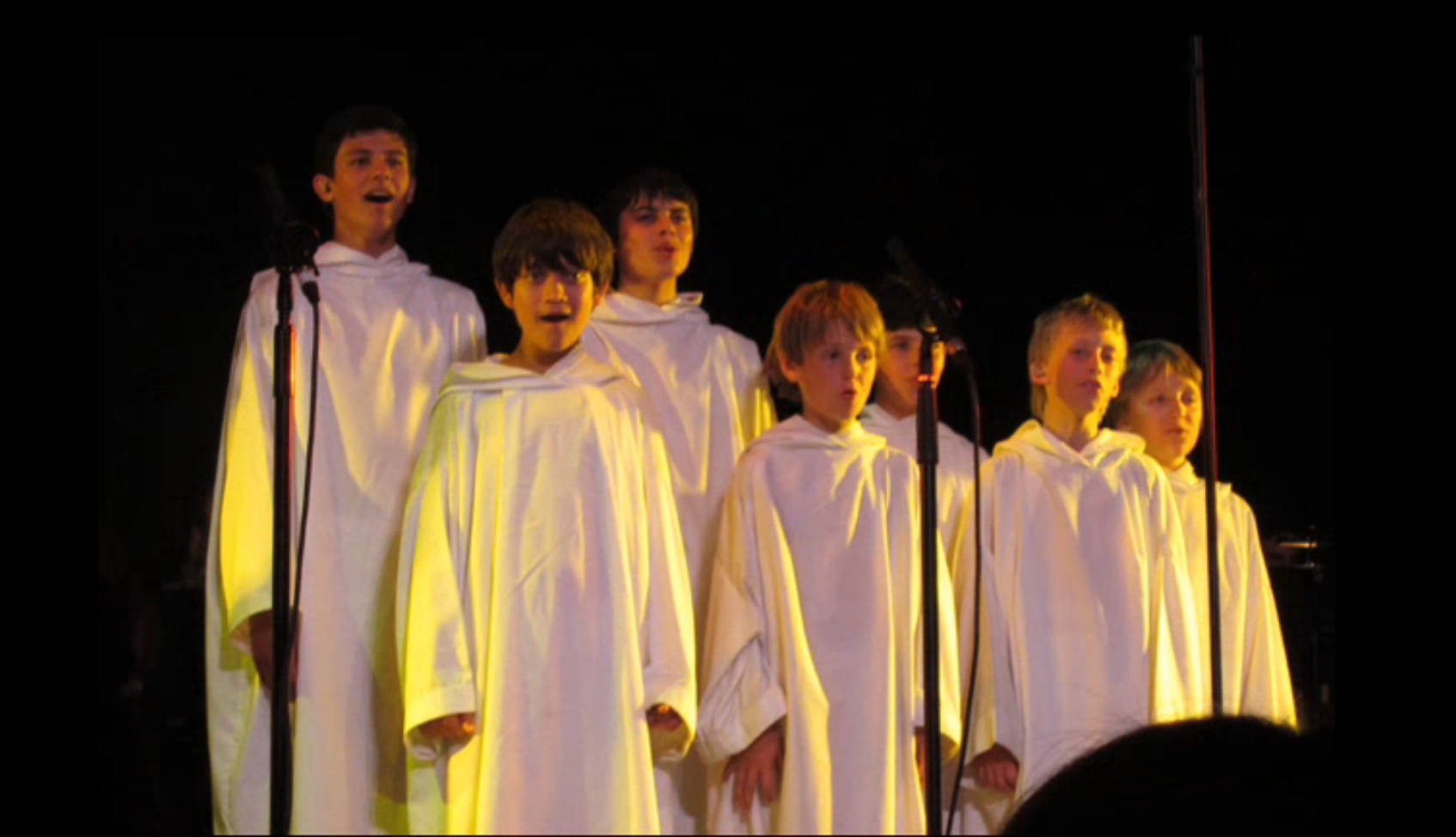 Les concerts et sorties (prestations live de Libera) [2000 → présent] - Page 3 2012_b11