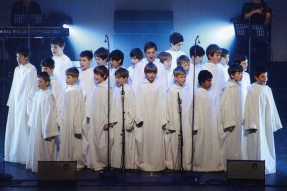 Les concerts et sorties (prestations live de Libera) [2000 → présent] - Page 3 B10