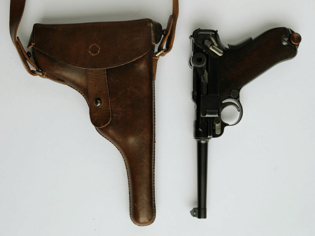 Les pistolets Parabellum suisses, modèles DWM 1906. Dwm_1214