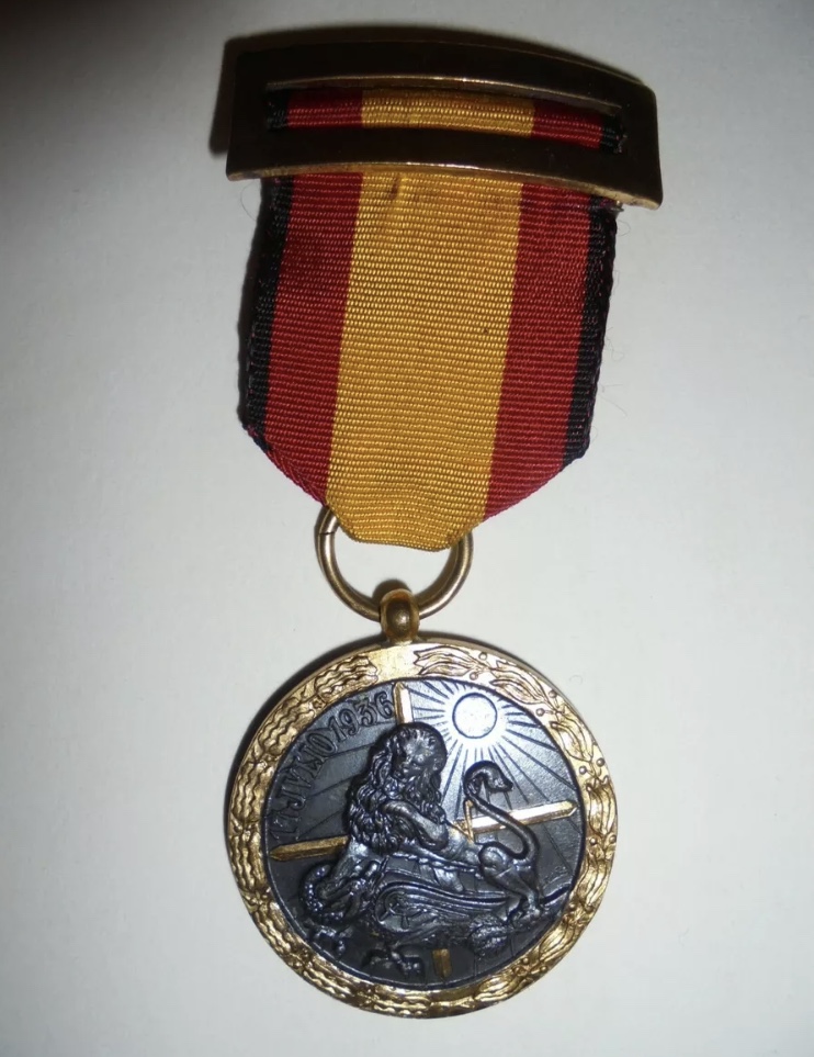 Médaille espagnole de 1936  F71e2c10