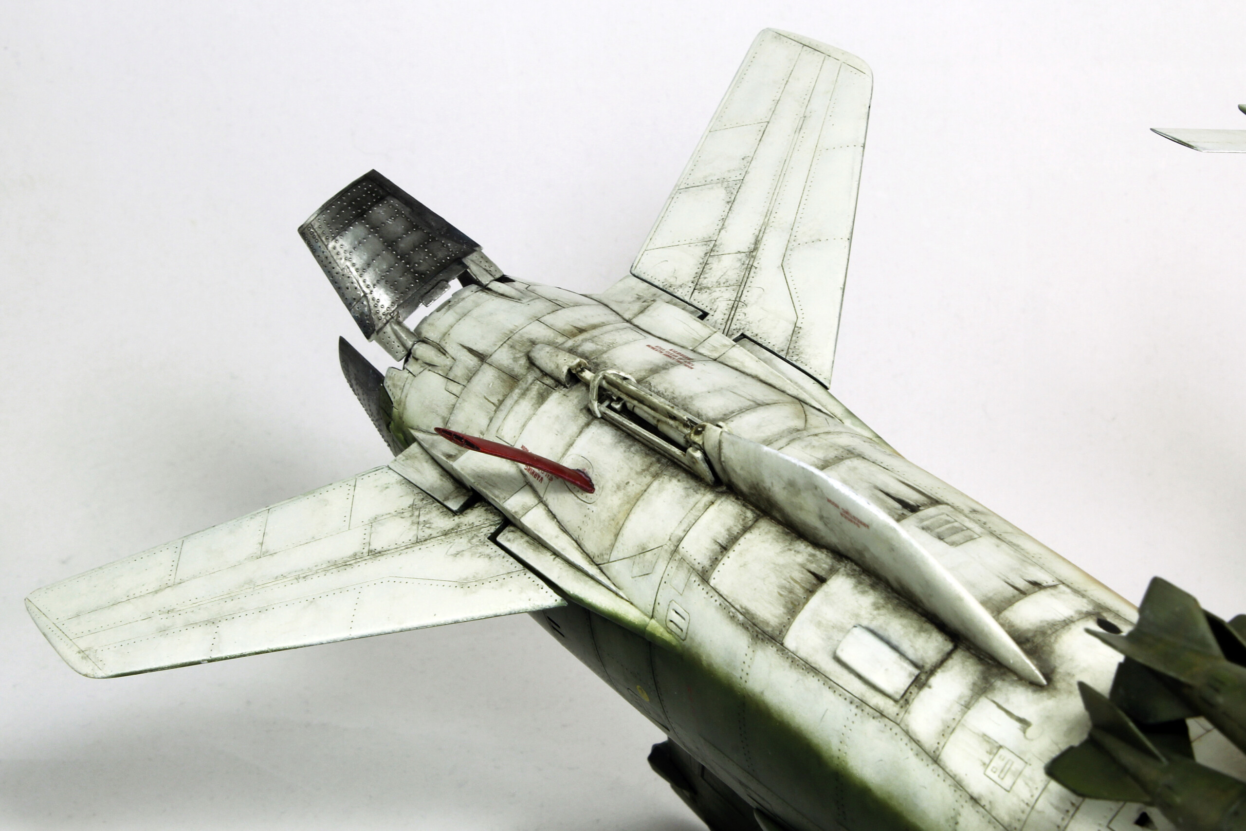 [Trumpeter] Republic F-105D Thunderchief  "Hanoï Special" 1/32 Img_3738