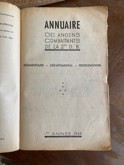 Un annuaire des anciens de la 2 eme D.B An211