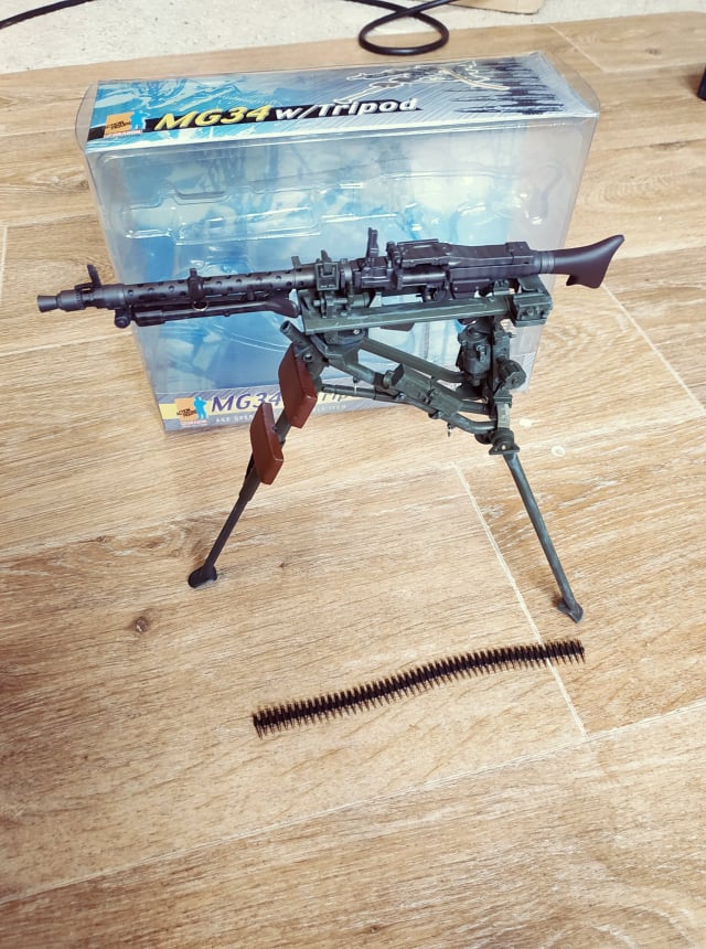 MG 34 DRAGON avec affut et MG 42 complète DID  26971610