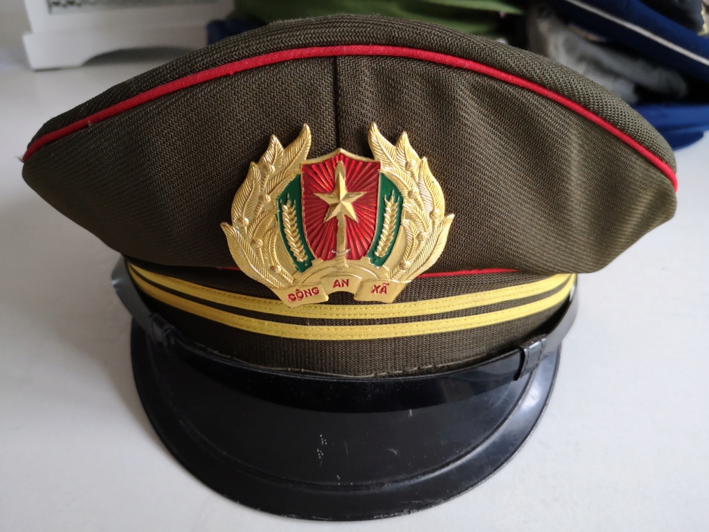 Evolution des casquettes de l’Armée Populaire de Libération du Peuple Chinois  Img_2287