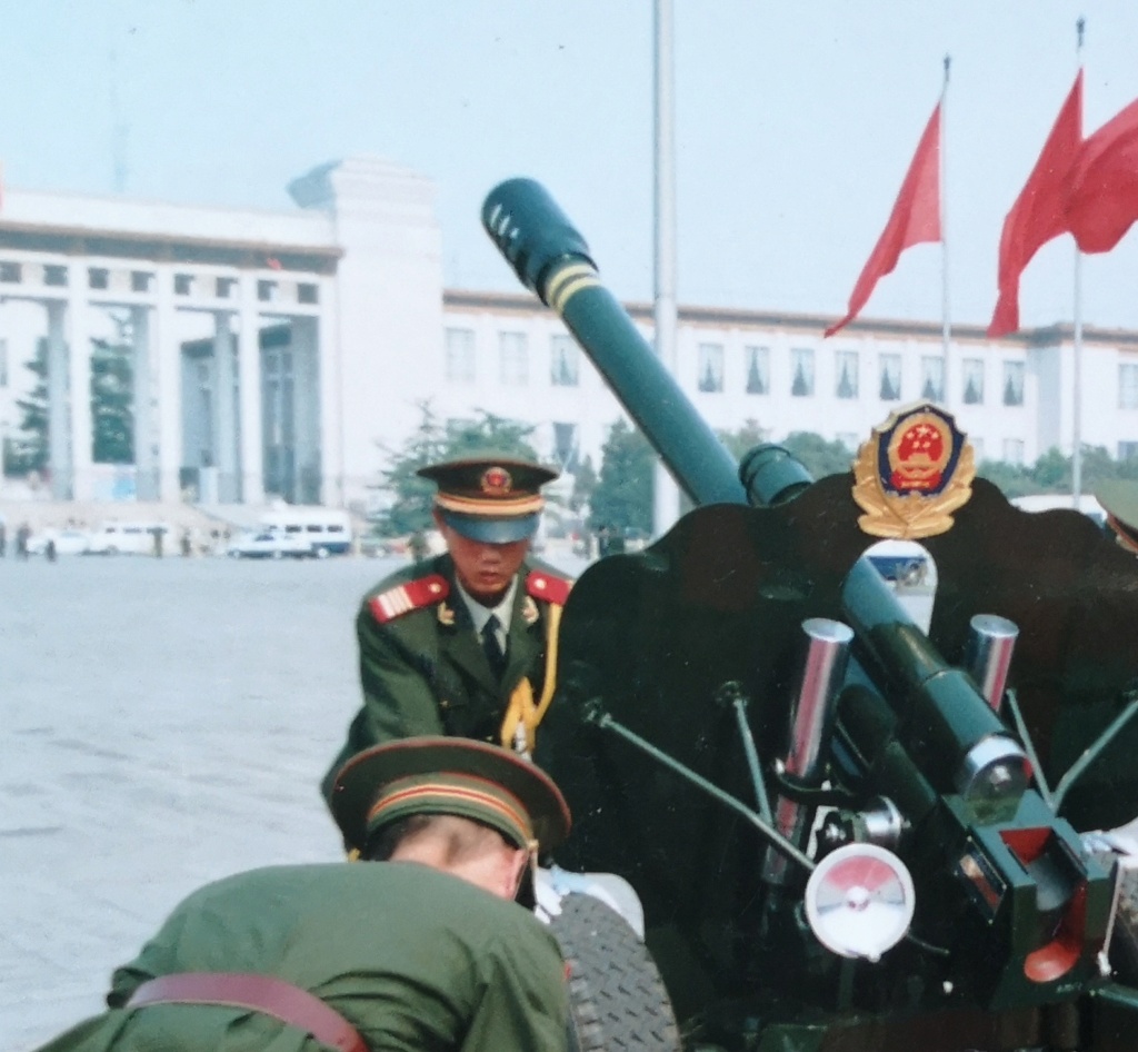 Evolution des casquettes de l’Armée Populaire de Libération du Peuple Chinois  Img_2288