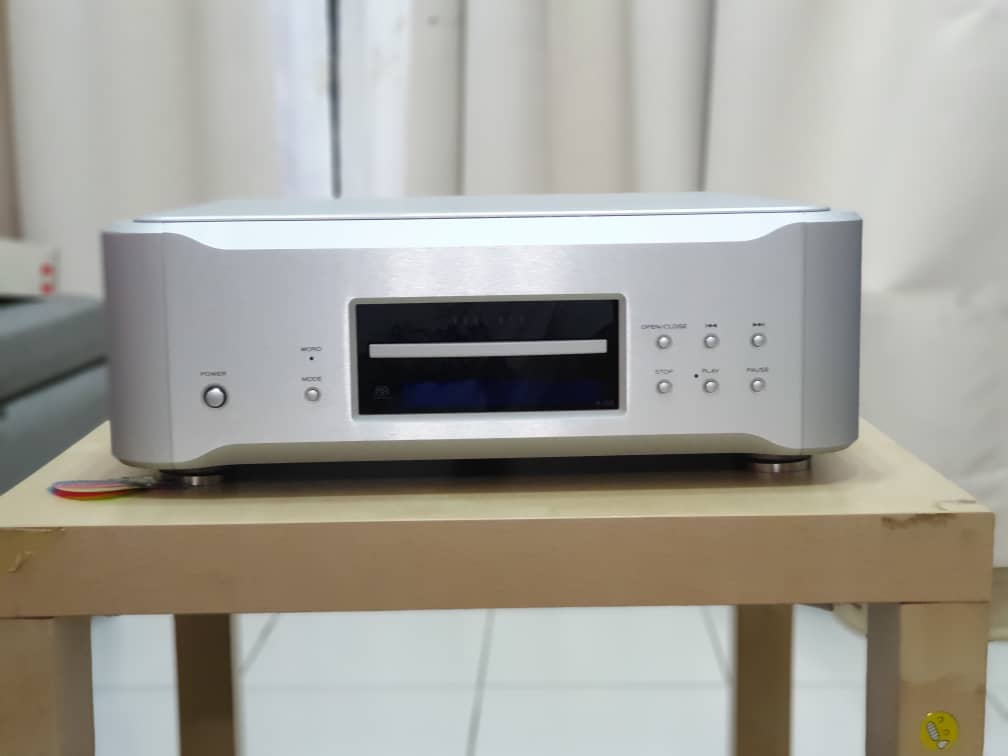 Esoteric K03 sacd player (sold)  Dfc13f10