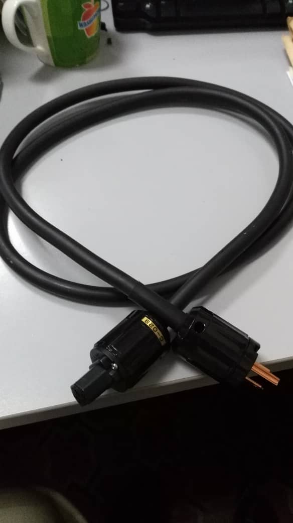Furutech fp-314ag power cord (SOLD)  Img-2041