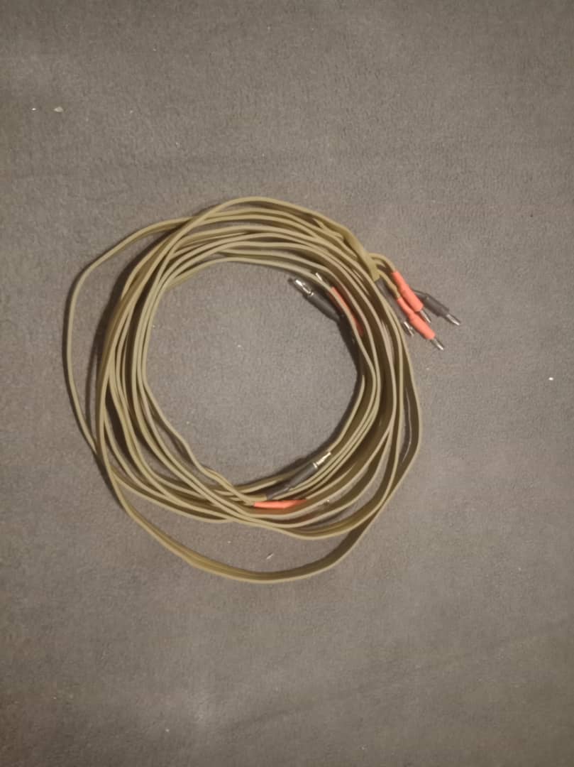 Quad qlscf2 speaker cables (sold)  Img-2079